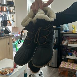 Storm by cougar snow boots